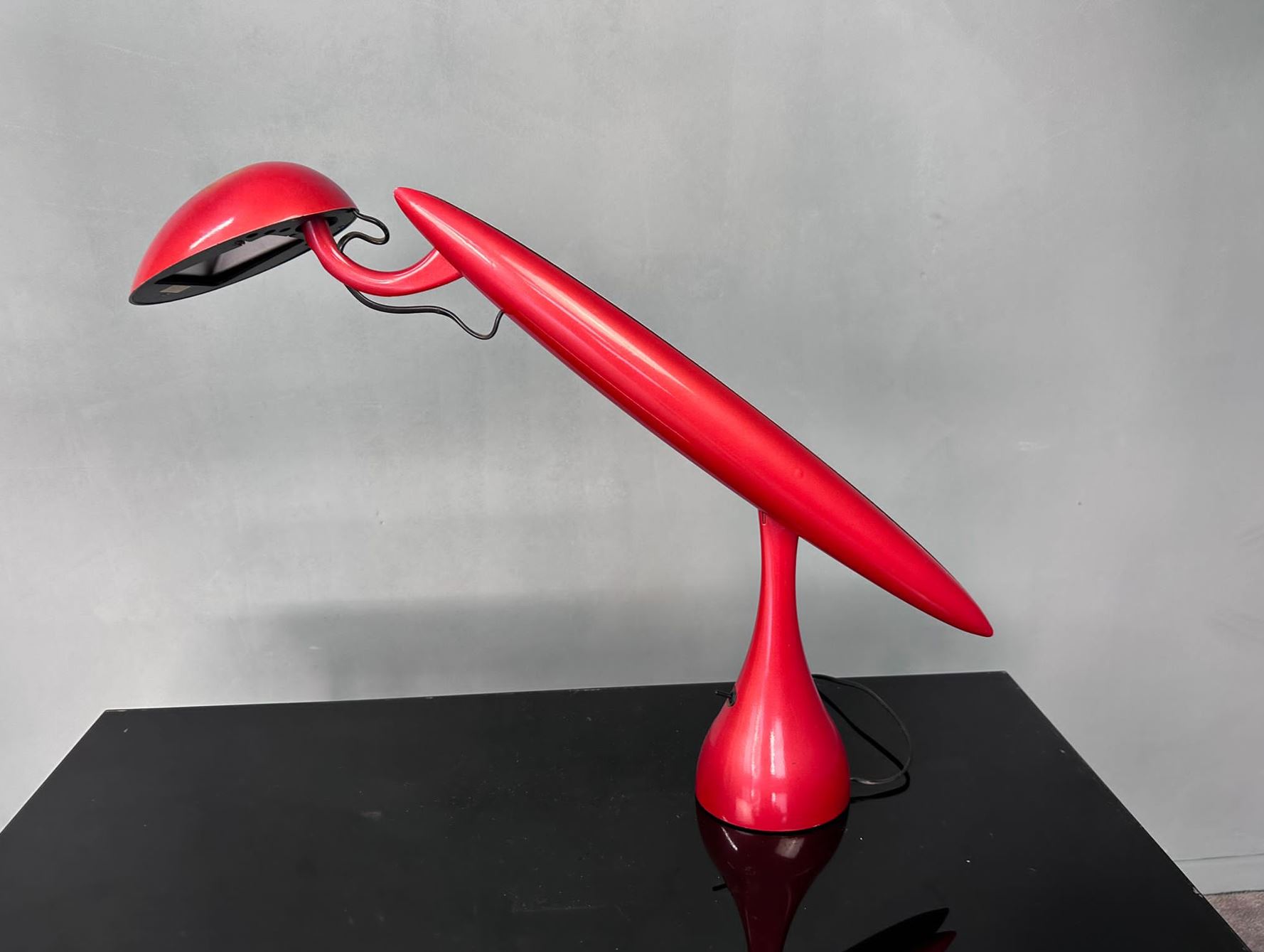 lampada da tavolo ‘Heron’ di Isao Hosoe per Luxo