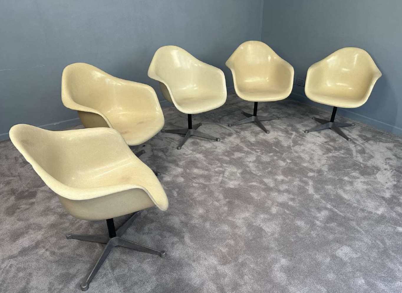 5 sedie Herman Miller per Charles & Ray Eames