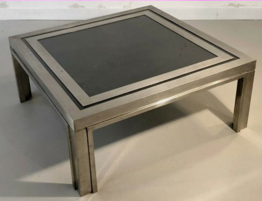 tavolino postmoderno di Giacomo Sinopoli prodotto da Liwans Roma per Mercier Frères Paris