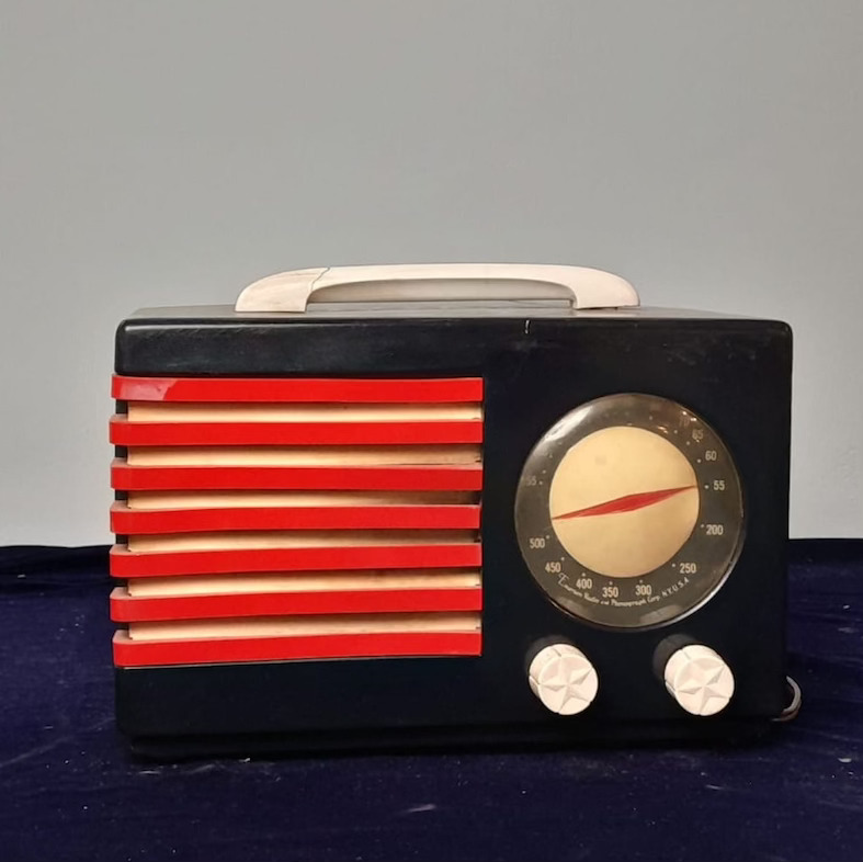 radio Emerson disegnata da Norman Bel Geddes
