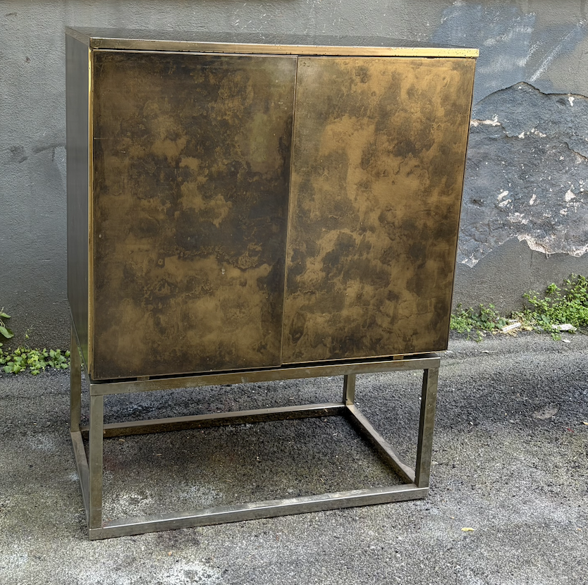 Dresser cabinet